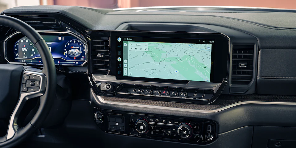 2021-silverado-mcm-gallery-int-04